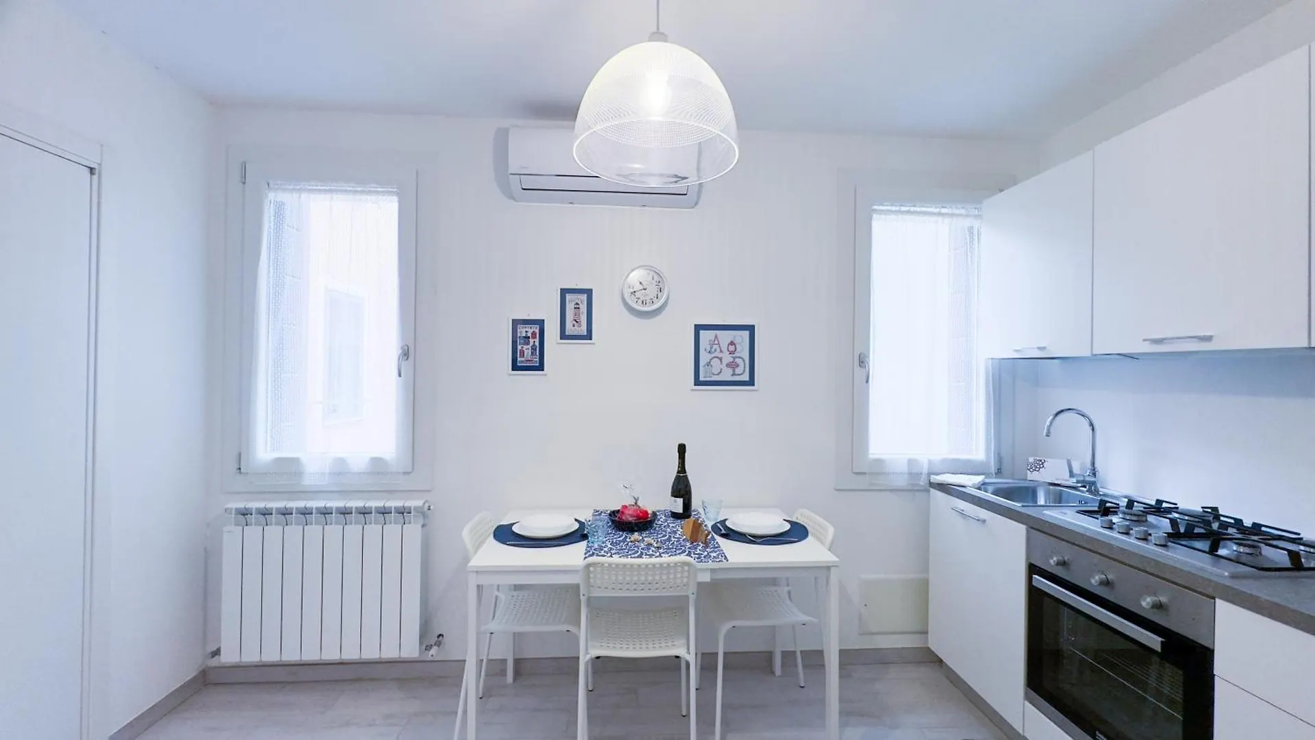 Maison De La Brodeuse 키오자 0*,  이탈리아